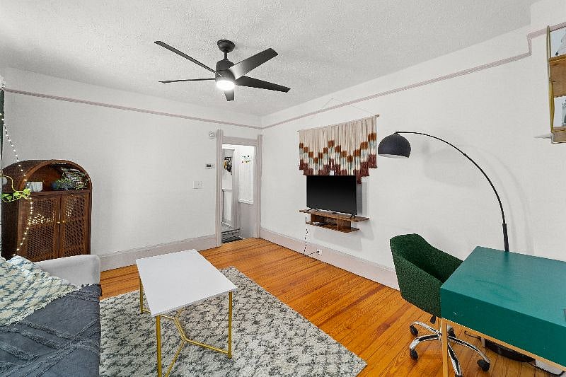 Furnished Finder property 407553_2 photo 8