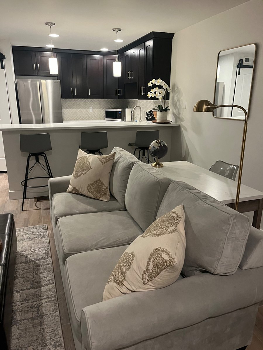 Furnished Finder property 407561_1 photo 3