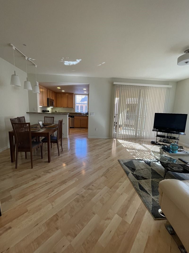 Furnished Finder property 407585_1 photo 4