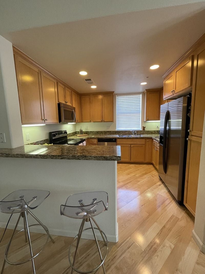 Furnished Finder property 407585_1 photo 7