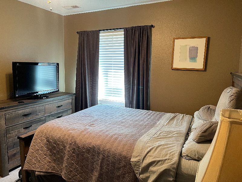 Furnished Finder property 407609_1 photo 16
