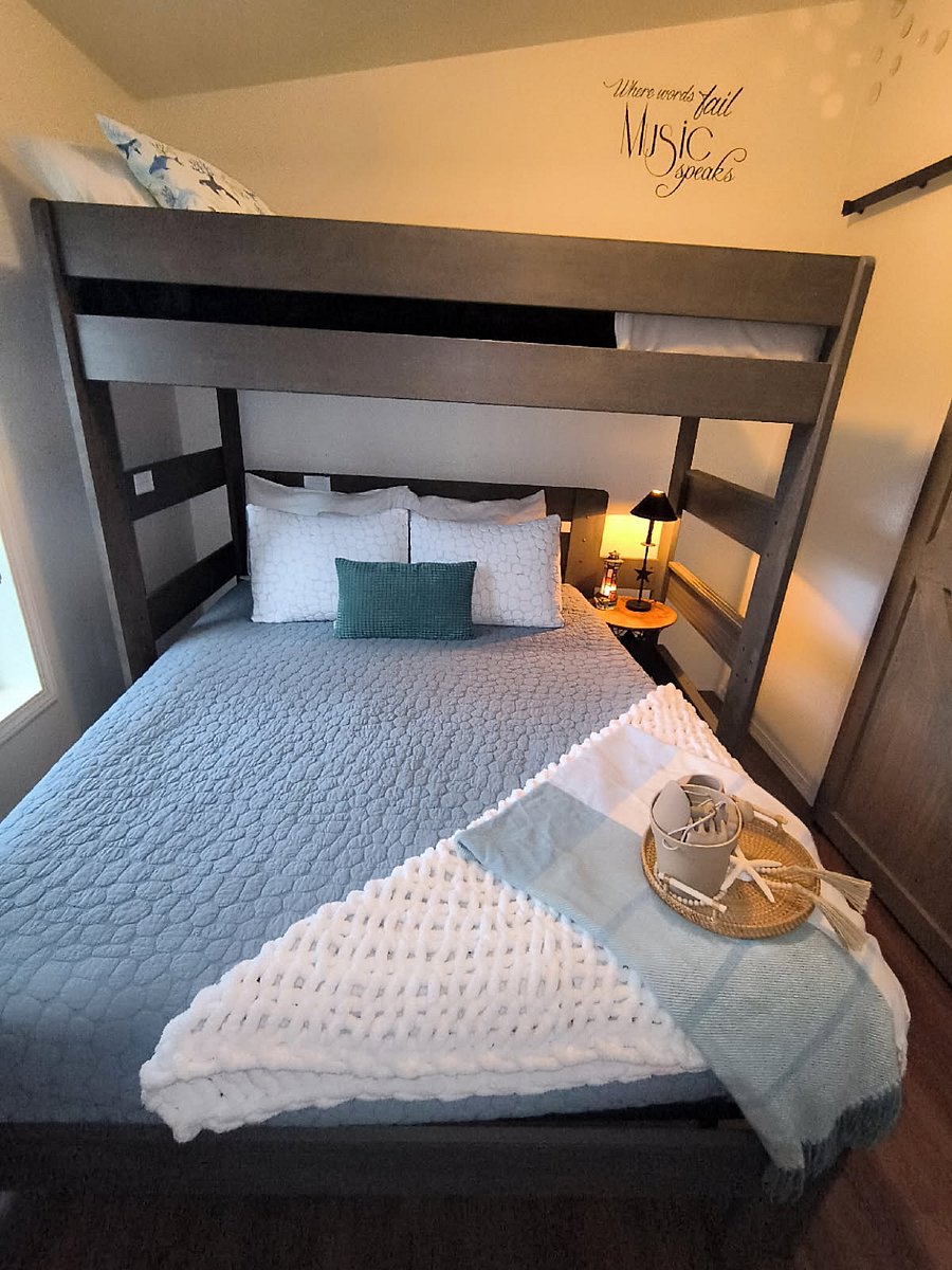 Furnished Finder property 407620_1 photo 21