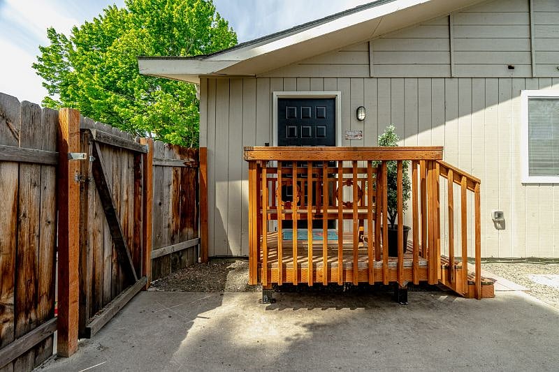 Furnished Finder property 407627_1 photo 12