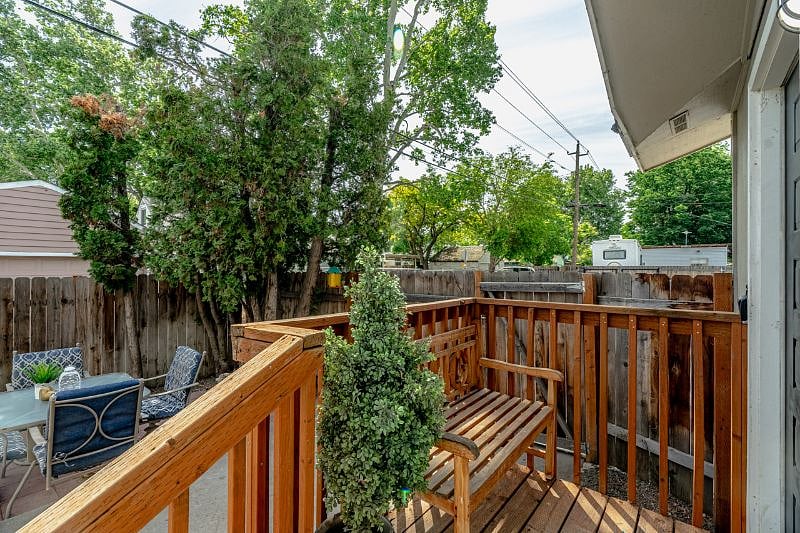 Furnished Finder property 407627_1 photo 18