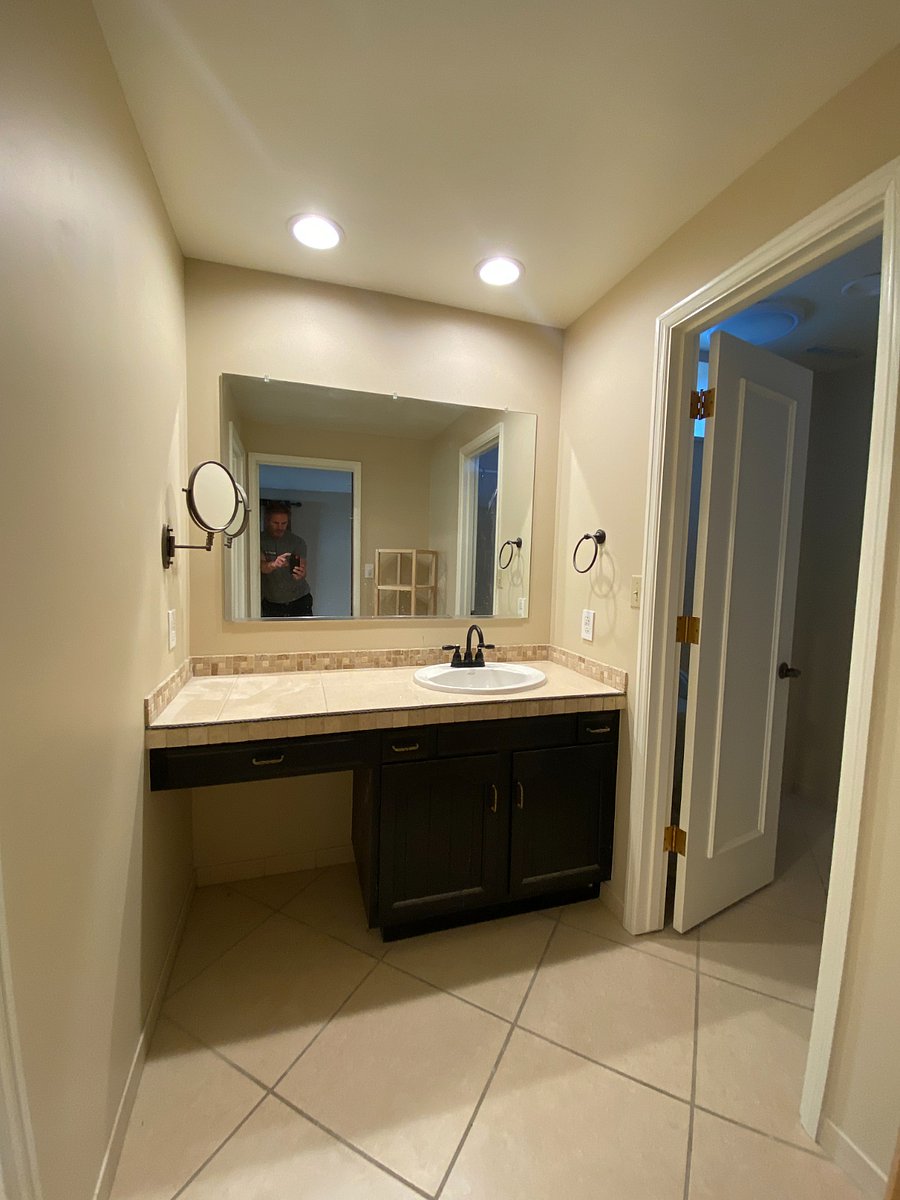 Furnished Finder property 407670_1 photo 5