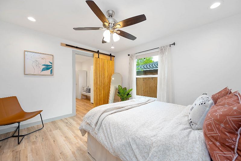 Furnished Finder property 407675_1 photo 26
