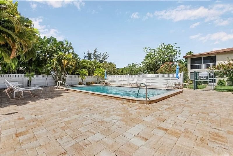 Furnished Finder property 407713_1 photo 10
