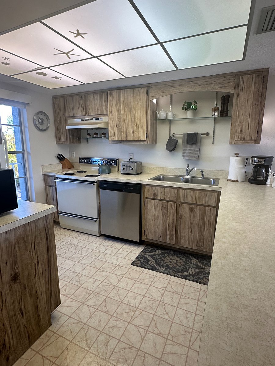 Furnished Finder property 407713_1 photo 4