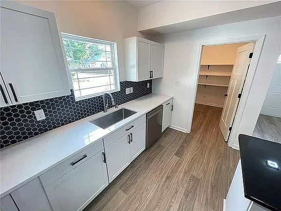 Furnished Finder property 407728_1 photo 15