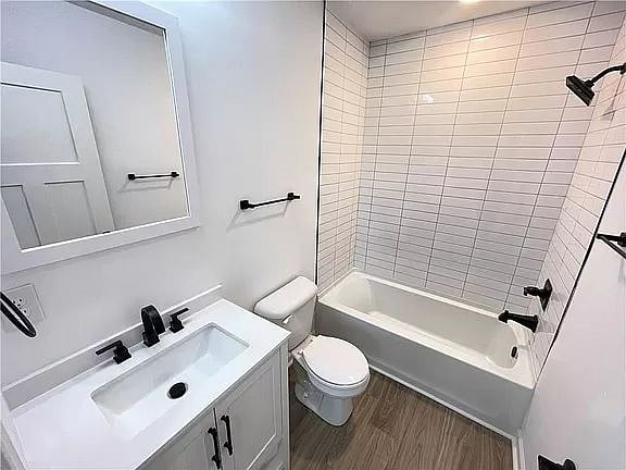 Furnished Finder property 407728_1 photo 36