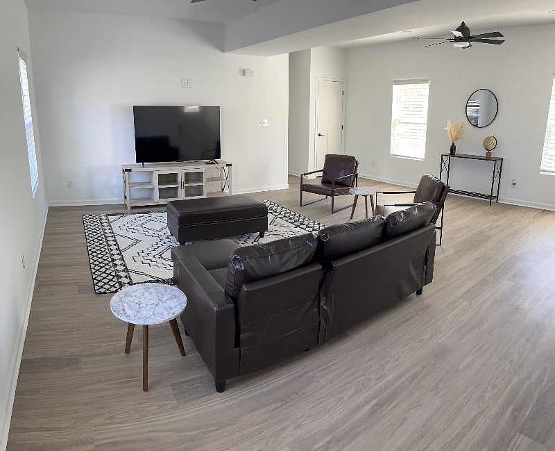 Furnished Finder property 407728_1 photo 32