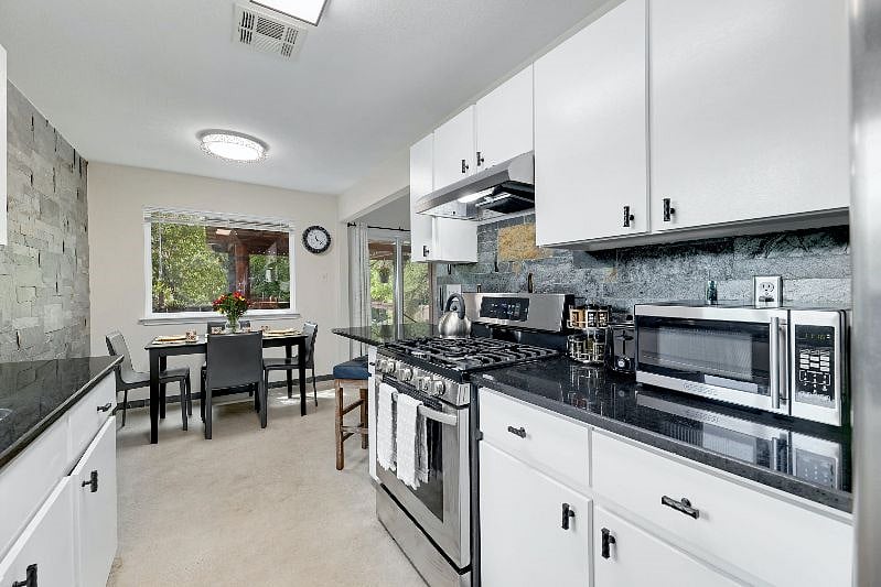 Furnished Finder property 407774_1 photo 5