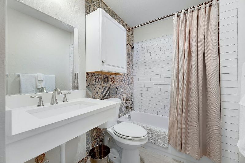 Furnished Finder property 407774_1 photo 14