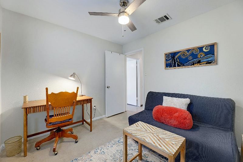 couch folds out to full size bed