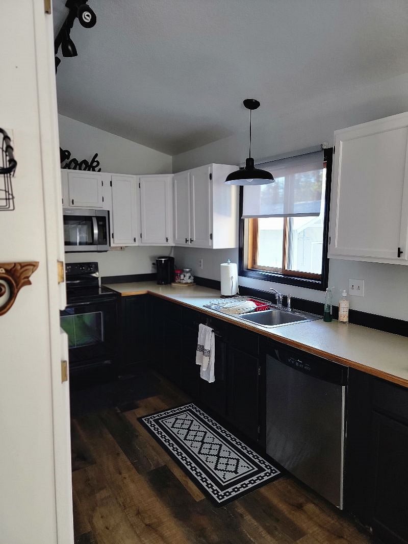 Furnished Finder property 407904_1 photo 10