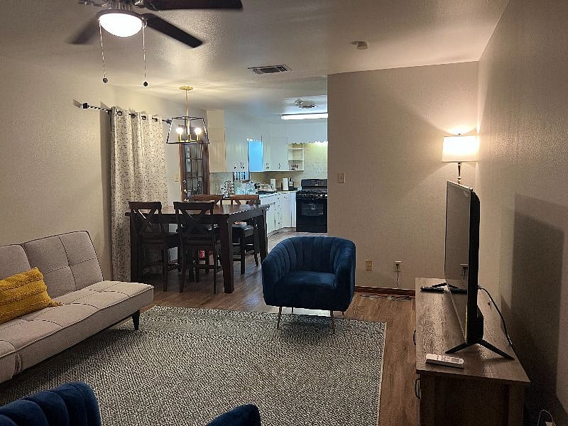 Furnished Finder property 407946_1 photo 4