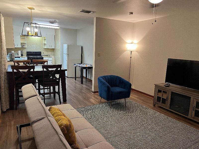 Furnished Finder property 407946_1 photo 7