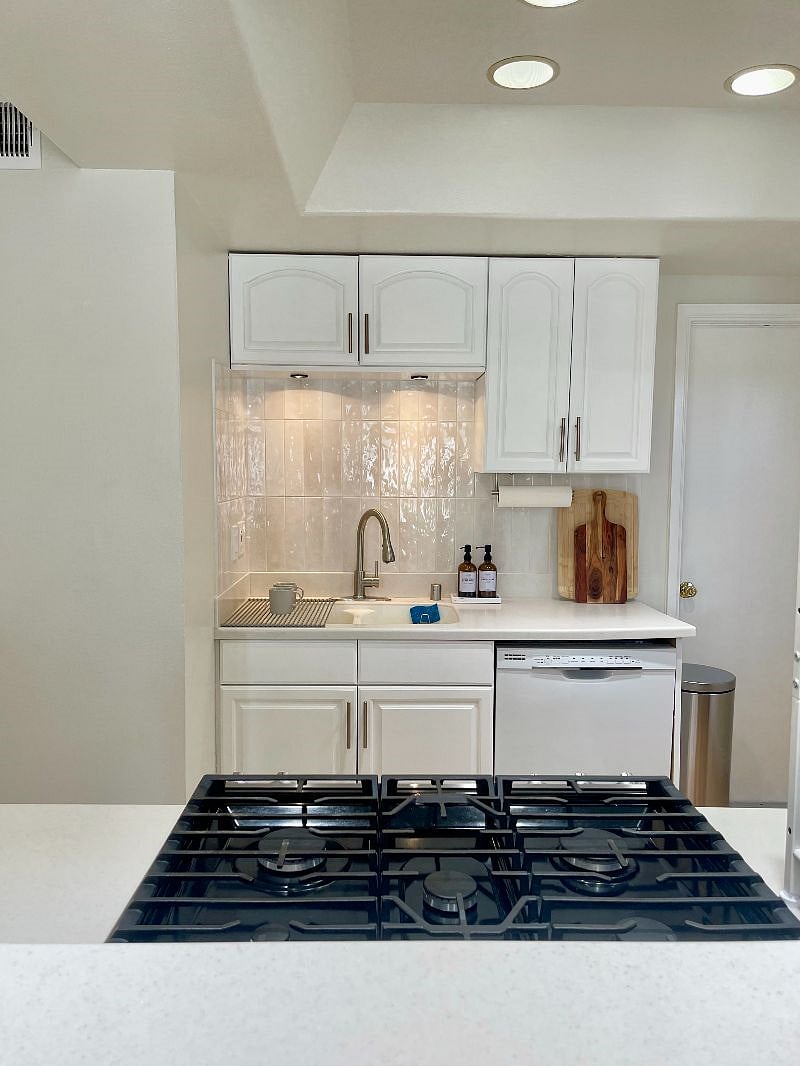 Cute Kitchen (View 1 of 4) (The provides access to the garage)