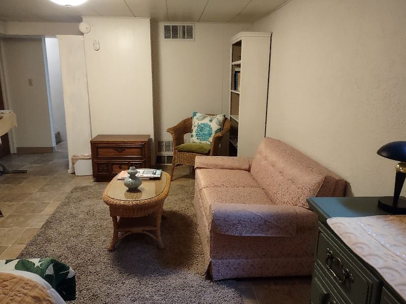 Furnished Finder property 407985_1 photo 3