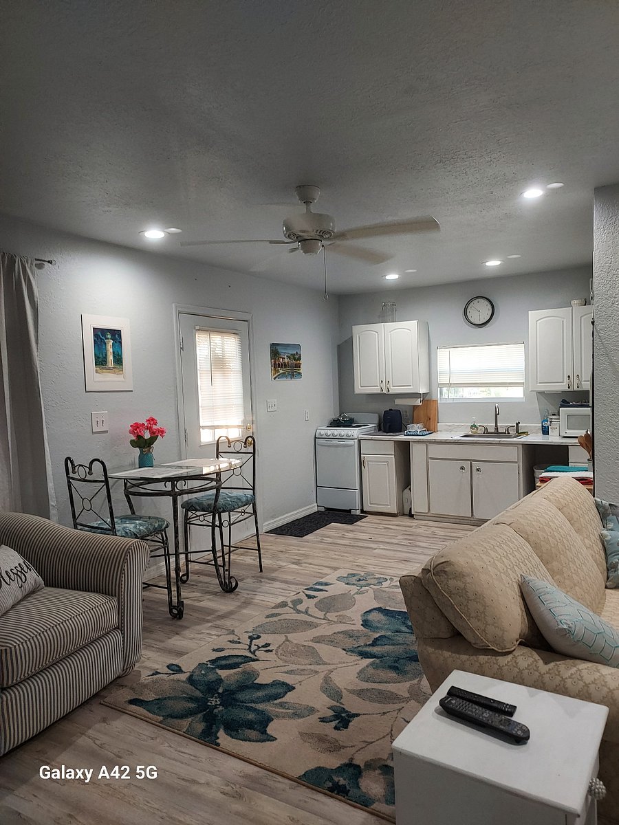 Furnished Finder property 407993_1 photo 3