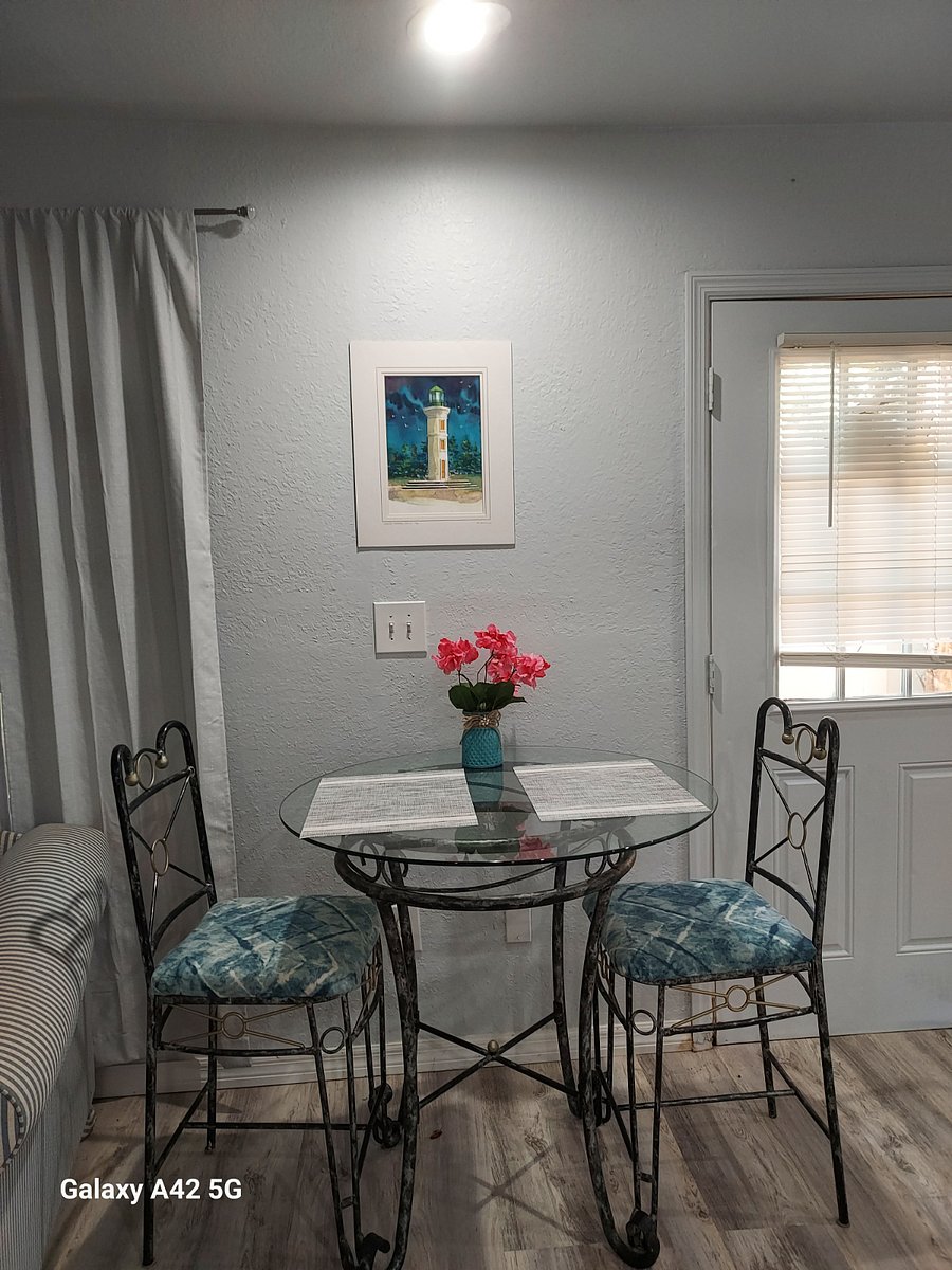 Furnished Finder property 407993_1 photo 4