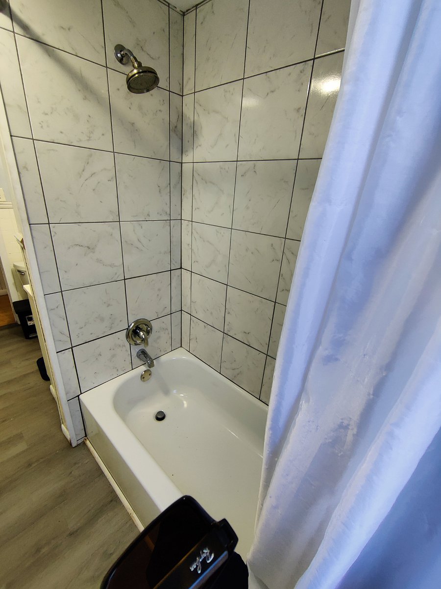 Furnished Finder property 408005_1 photo 23