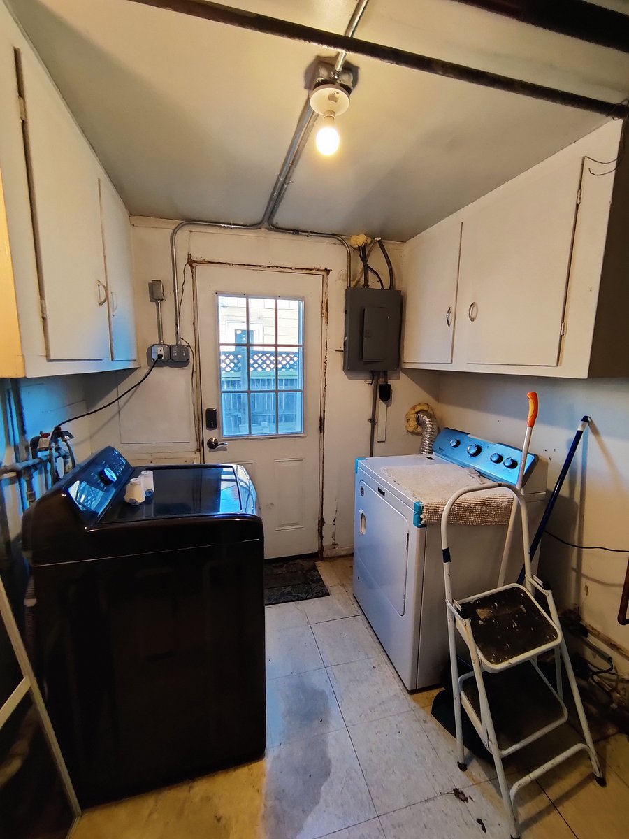 Furnished Finder property 408005_1 photo 25