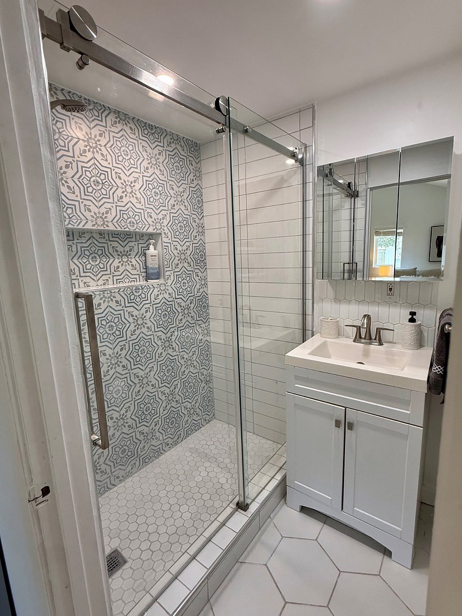 Furnished Finder property 408026_1 photo 11