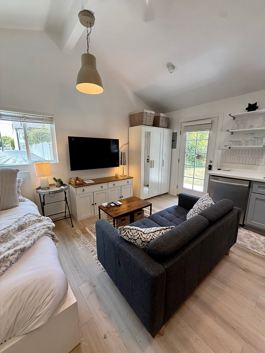 Furnished Finder property 408026_1 photo 38