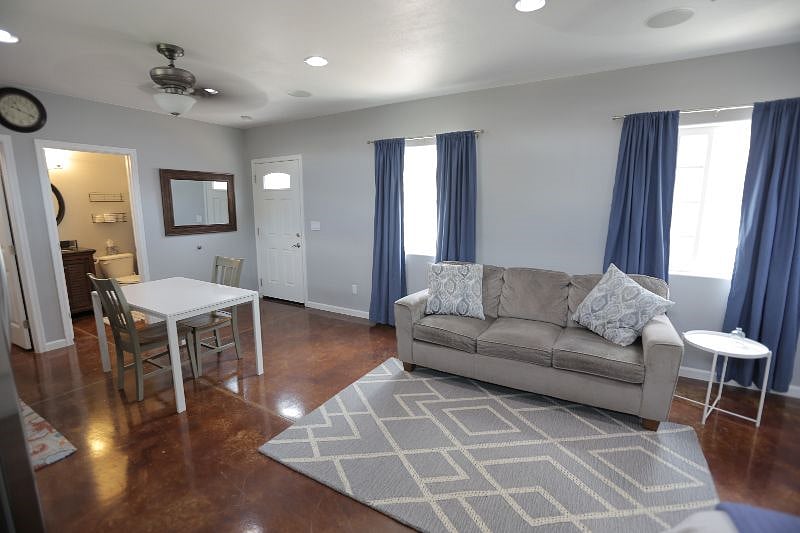 Furnished Finder property 408040_1 photo 15