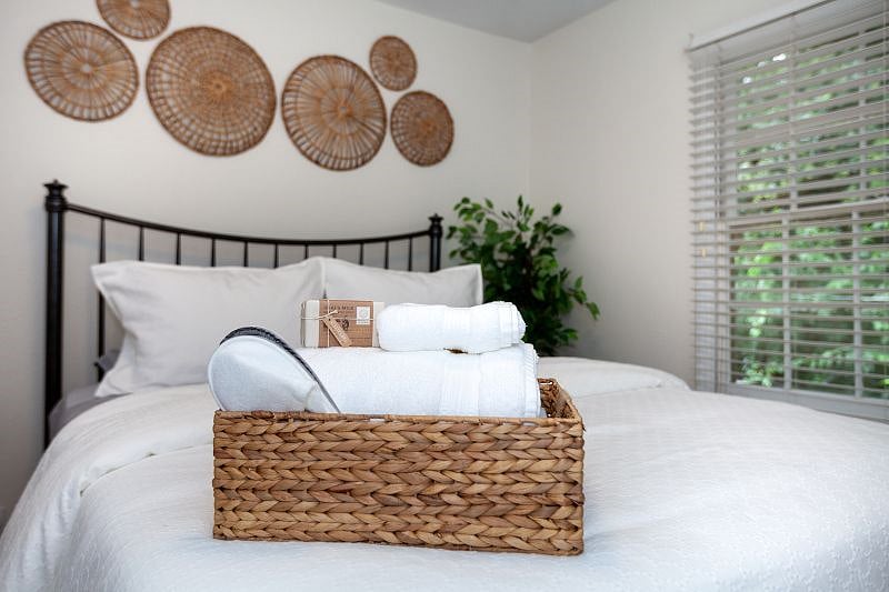 Furnished Finder property 408080_1 photo 10