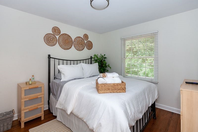 Furnished Finder property 408080_1 photo 9