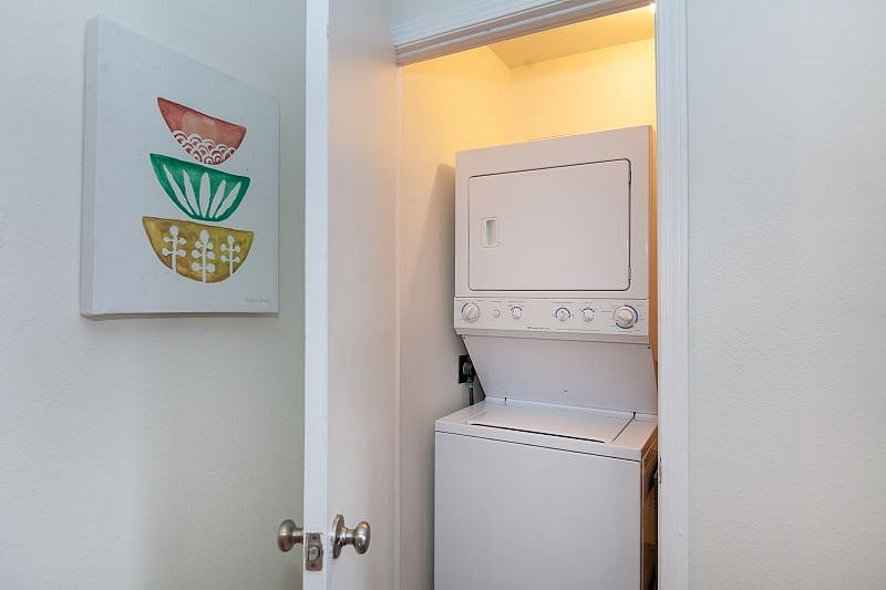 Furnished Finder property 408080_1 photo 15