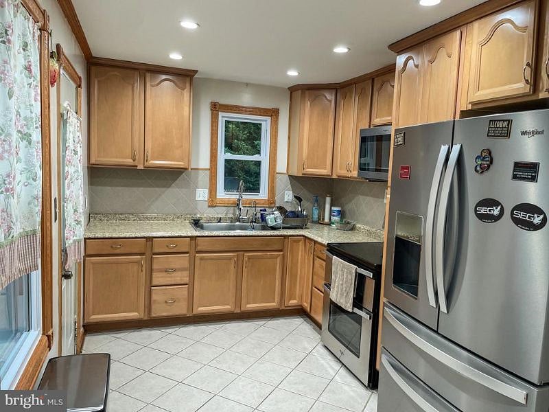 Furnished Finder property 408135_1 photo 4