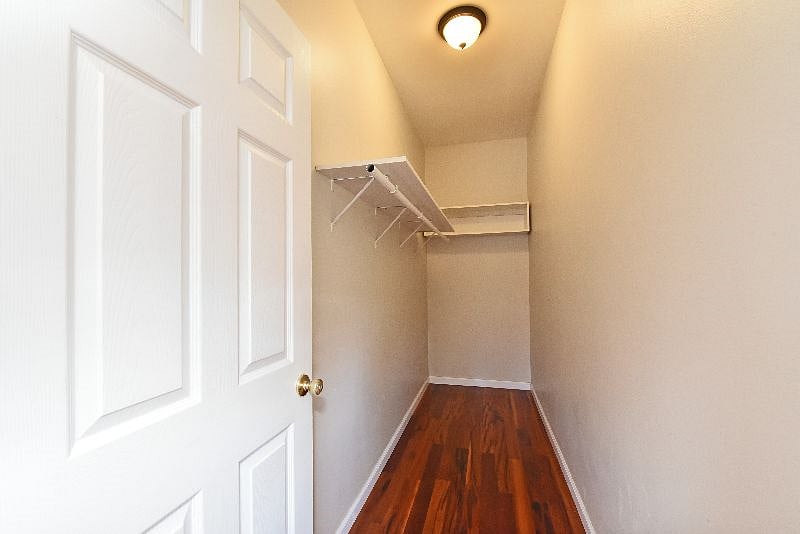 Walk-in closet