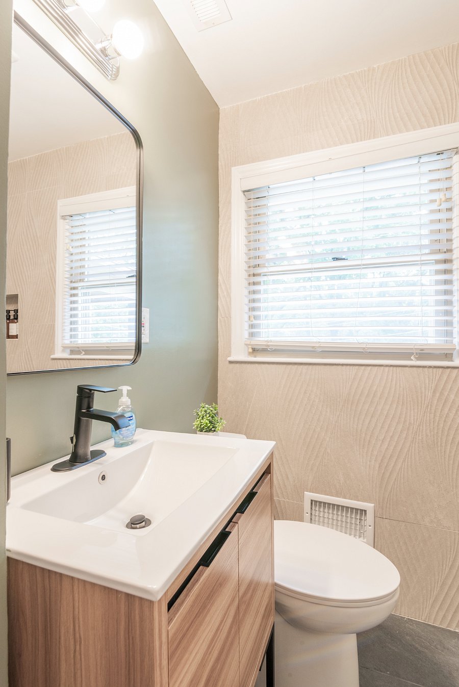 Furnished Finder property 408164_2 photo 12