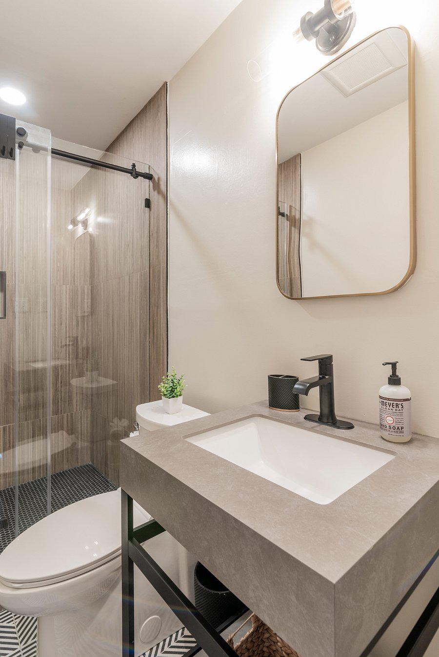 Furnished Finder property 408164_2 photo 7