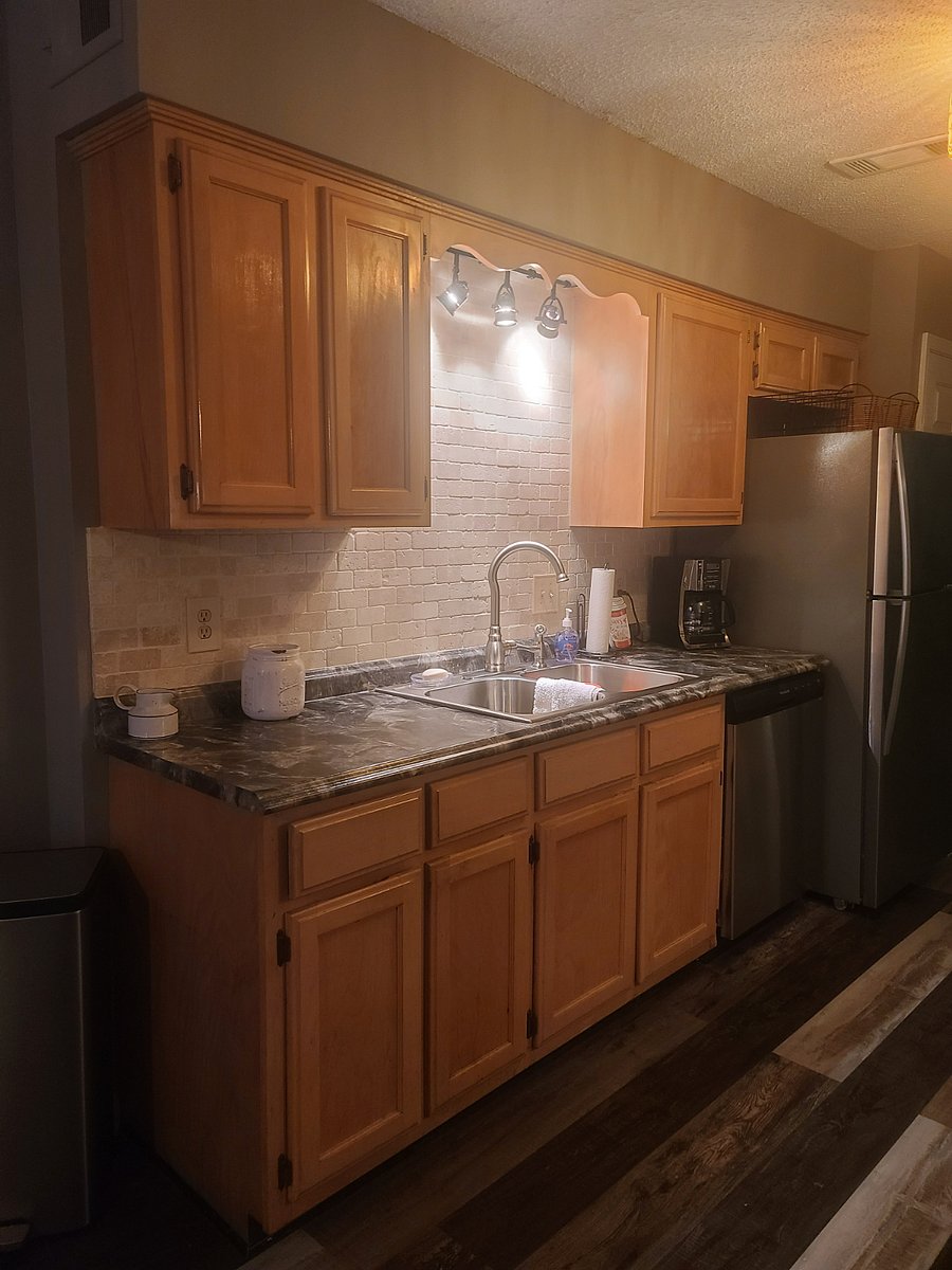 Furnished Finder property 408200_1 photo 4