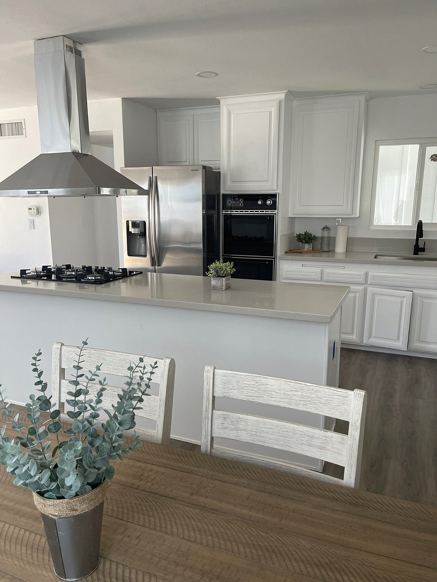 Furnished Finder property 408202_2 photo 3