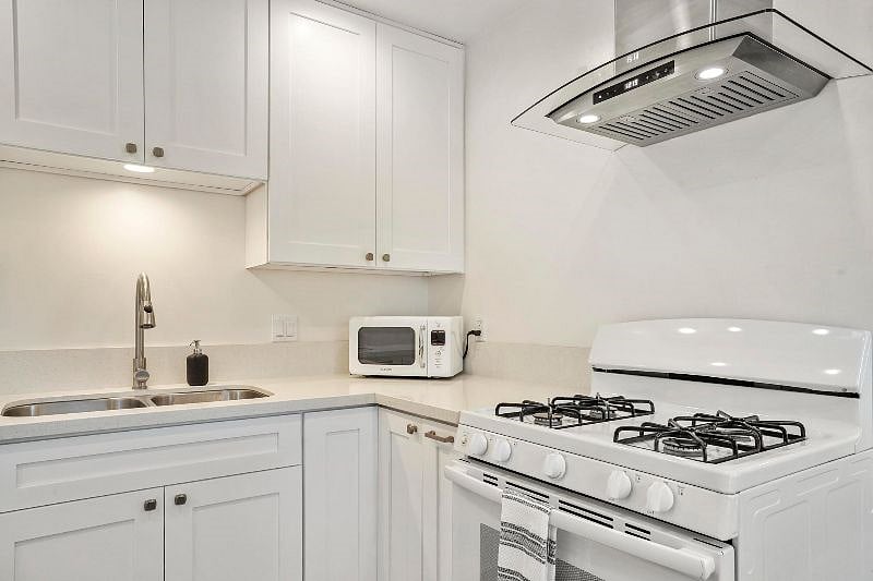 Furnished Finder property 408235_1 photo 20