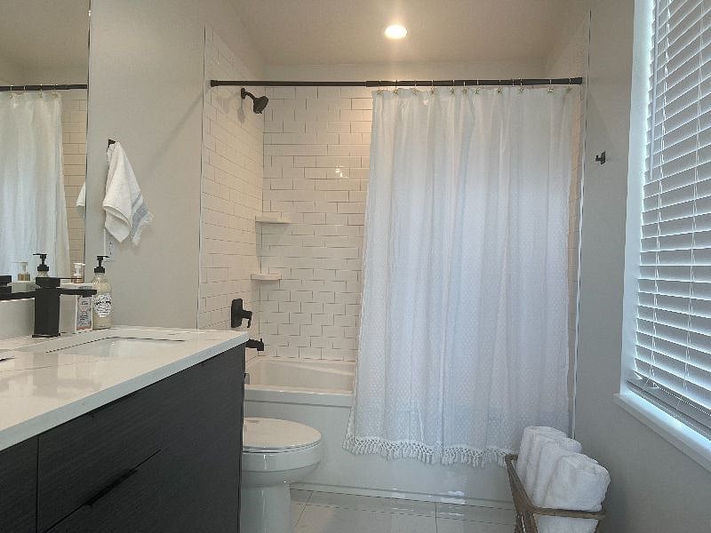 Furnished Finder property 408321_1 photo 17