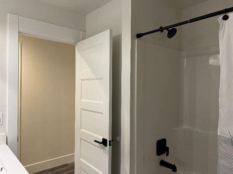 Furnished Finder property 408321_1 photo 30