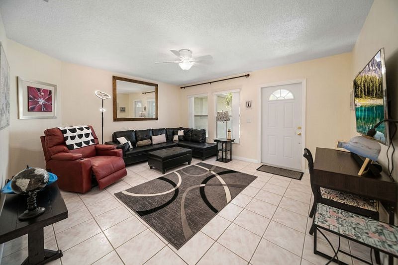 Furnished Finder property 408334_1 photo 9
