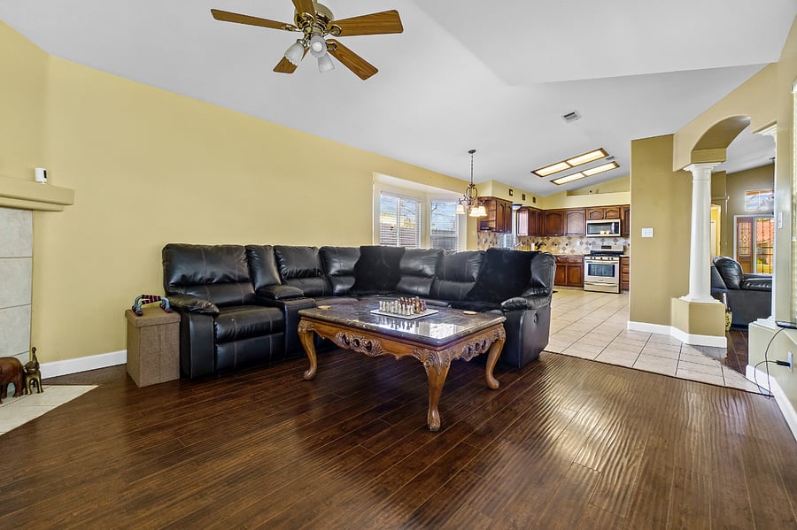 Furnished Finder property 408428_3 photo 3