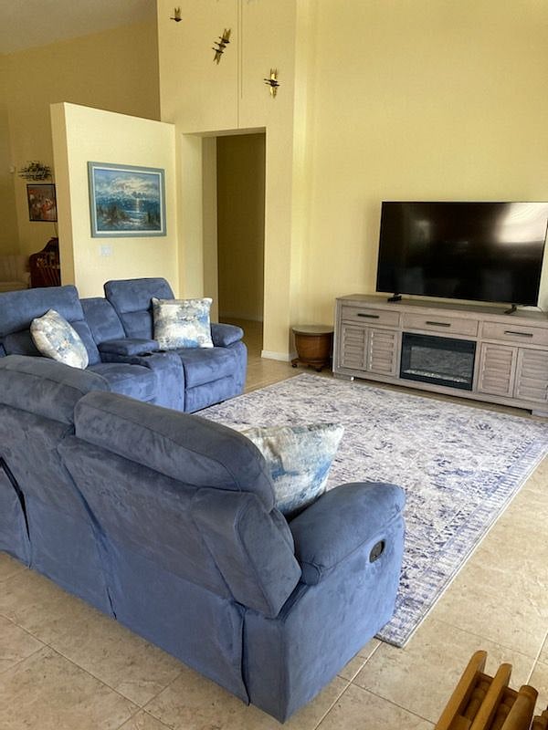 Furnished Finder property 408440_1 photo 6
