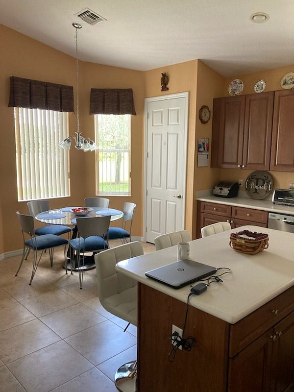 Furnished Finder property 408440_1 photo 9