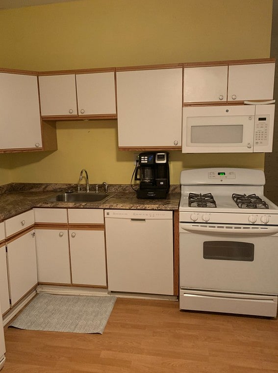 Furnished Finder property 408510_2 photo 15