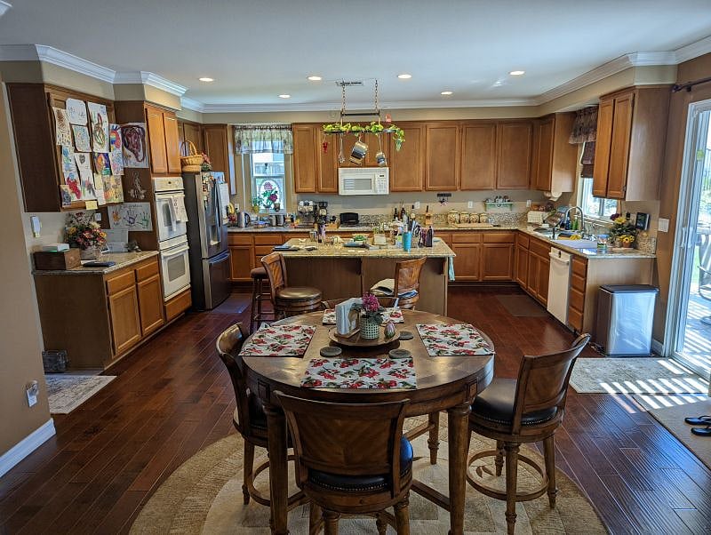 Furnished Finder property 408626_1 photo 6