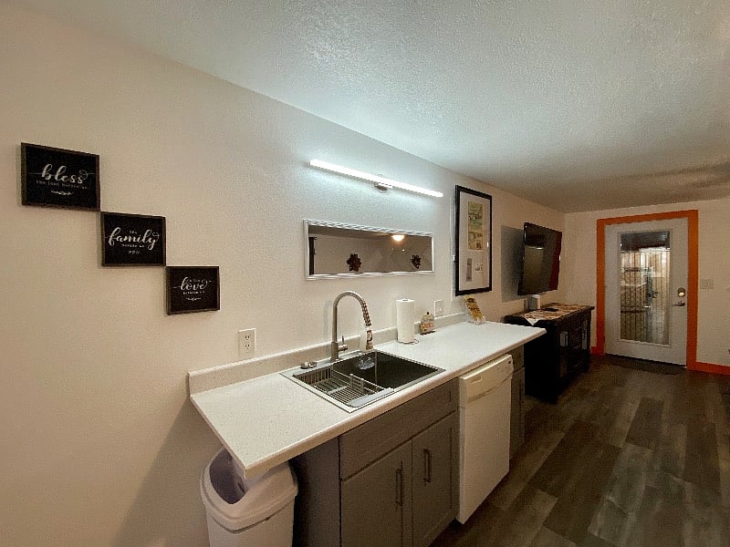Furnished Finder property 408674_2 photo 8