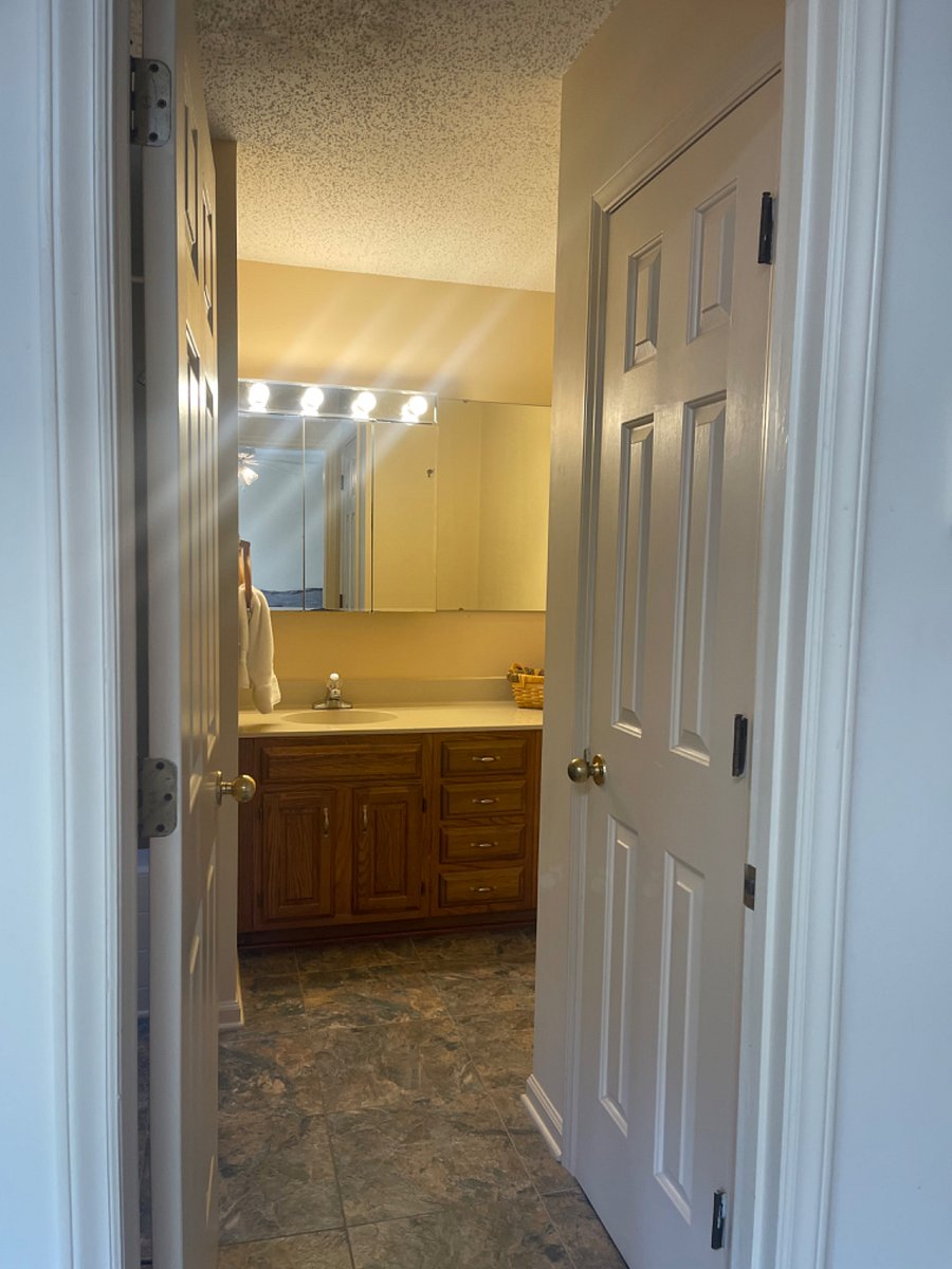 Furnished Finder property 408886_1 photo 21